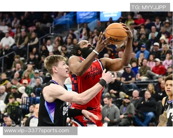 NBA直播精彩对决雄鹿挑战快船全场赛事分析与球员表现预测 NBA直播精彩对决雄鹿挑战快船全场赛事分析与球员表现预测